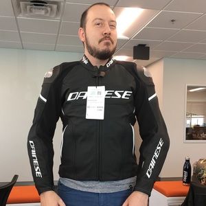 Meet your Posher, Jonathan